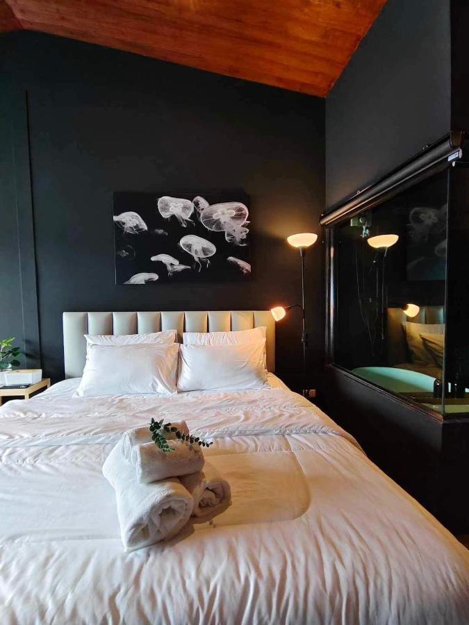 Mr Black & Ms White -Self Check In Accommodation 曼谷 外观 照片